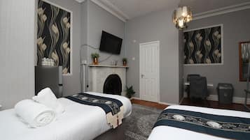 Standaard tweepersoonskamer | Een strijkplank/strijkijzer, gratis wifi, beddengoed