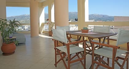 Veranta DownTown Sitia - 2min from Beach/ Centre