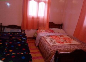 In-room safe, free WiFi, bed sheets