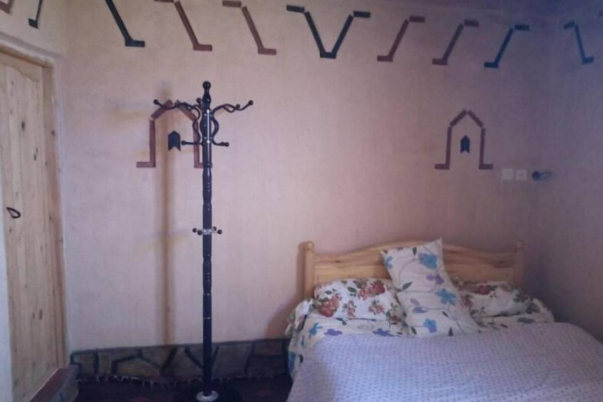 In-room safe, free WiFi, bed sheets
