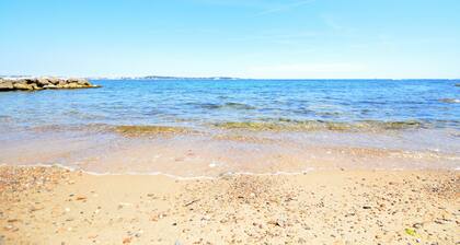 Cannes Eden. Großes Studio mit Meerblick, Zugang zum Strand, ruhig, Swimmingpool und Tennis.