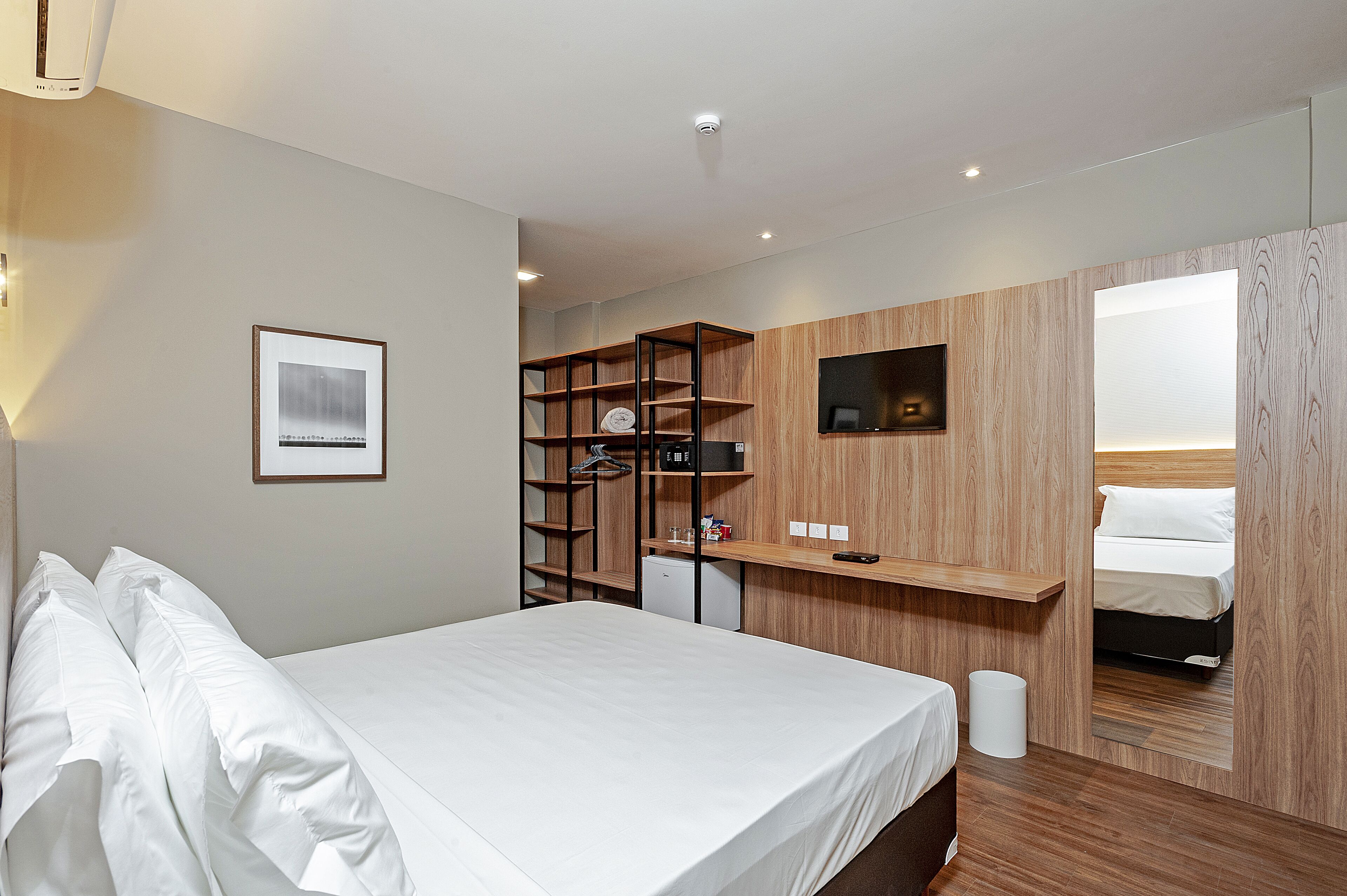 deluxe double room (pcd) | minibar, in-room safe, desk, blackout curtains