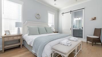 3 chambres, fer et planche à repasser, lit parapluie, Wi-Fi gratuit