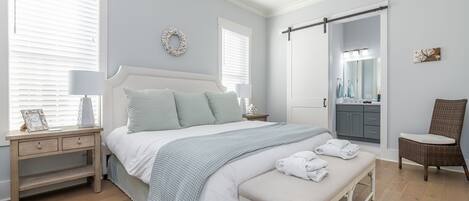 3 chambres, fer et planche à repasser, lit parapluie, Wi-Fi gratuit