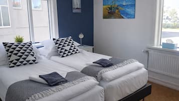 Pillowtop-bedden, individueel gedecoreerd, individueel gemeubileerd