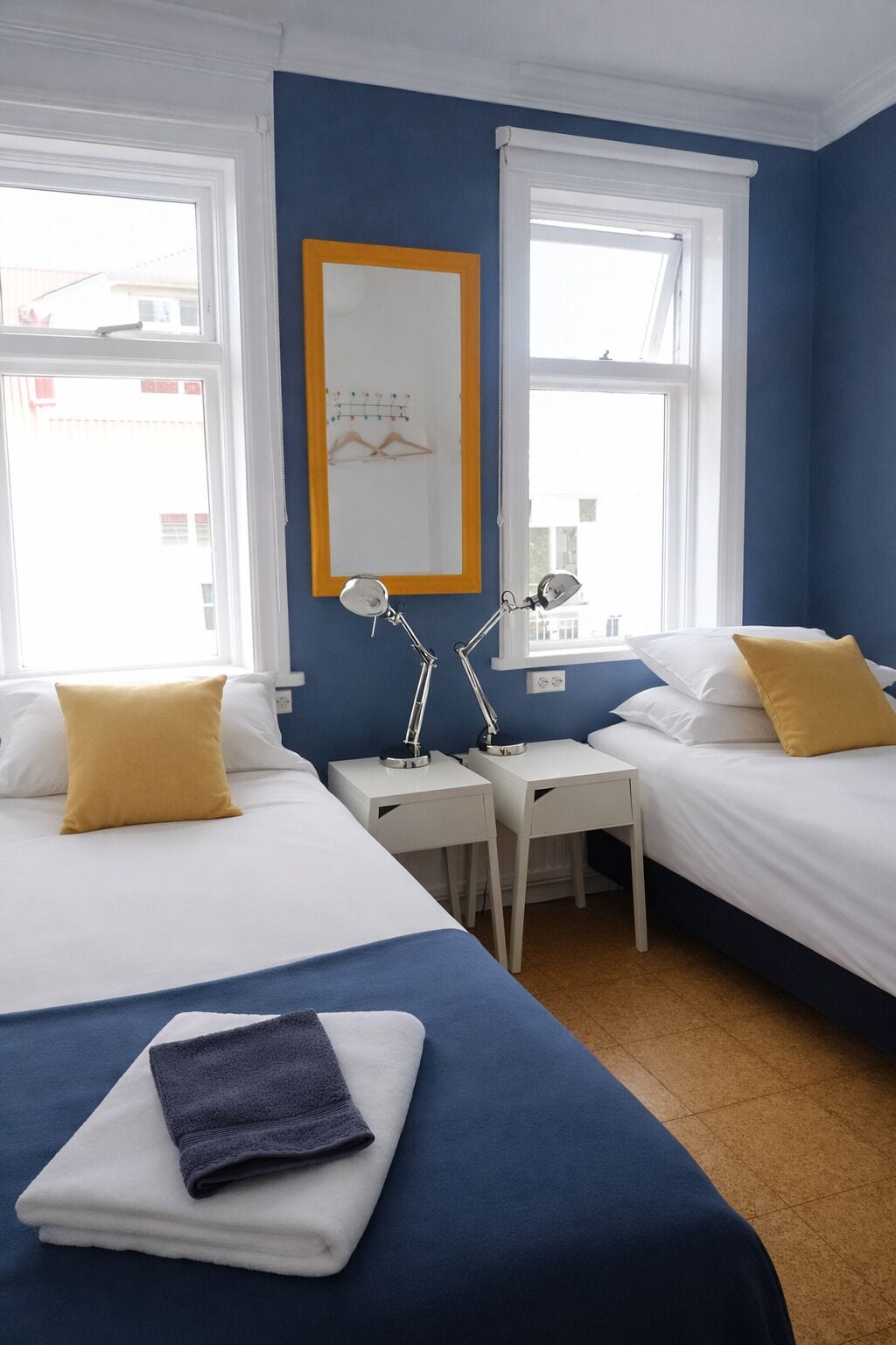 Colchones con pillow-top, decoración personalizada y muebles diferentes 