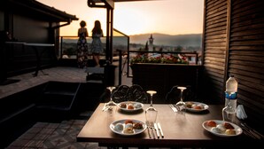 Breakfast, lunch and dinner served  - The Liwan Deluxe Hotel - Boutique Class (Antakya)
