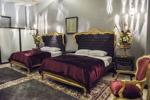 Minibar, in-room safe, desk, free cribs/infant beds - The Liwan Deluxe Hotel - Boutique Class (Antakya)