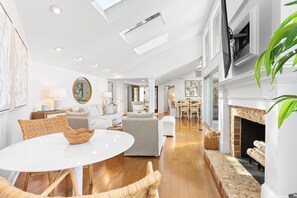 Smart TV - 4 Scaup Court:  A BESTNEST by Beverly Serral (Hilton Head Island)