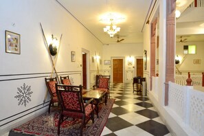 Lobby - Mahal  Khandela (Jaipur)
