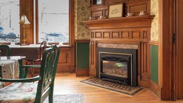 Free daily full breakfast