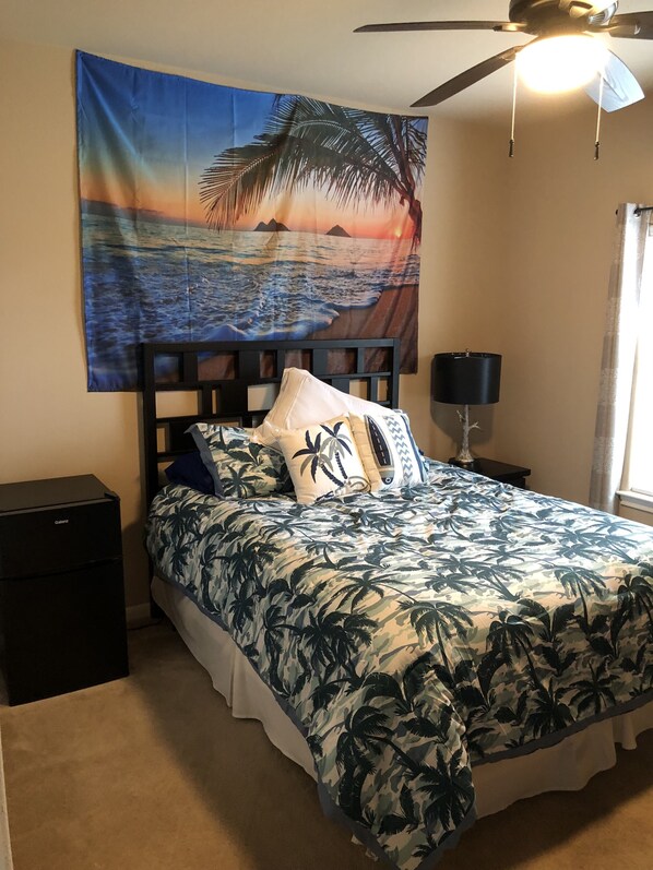 2 bedrooms, laptop workspace, iron/ironing board, free WiFi