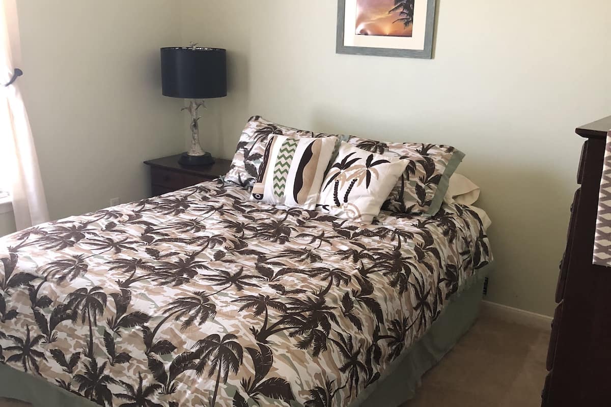 2 bedrooms, laptop workspace, iron/ironing board (on request), free WiFi