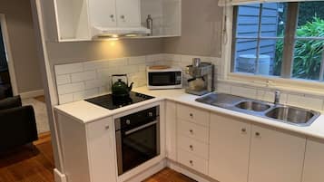 Fridge, microwave, oven, coffee/tea maker