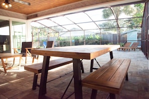 Outdoor dining