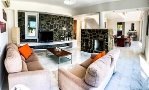 Fernseher, DVD-Player