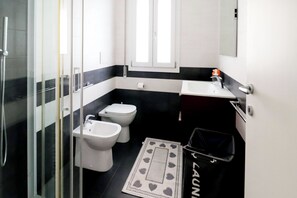 Haartrockner, Handtücher