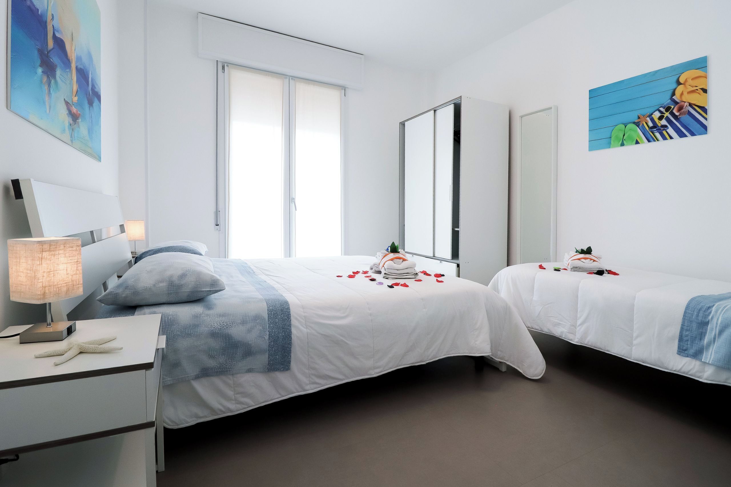 2 bedrooms, iron/ironing board, free WiFi, bed sheets