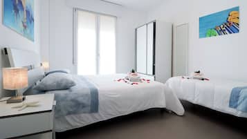 2 chambres, fer et planche Ă repasser, Wi-Fi gratuit, draps fournis