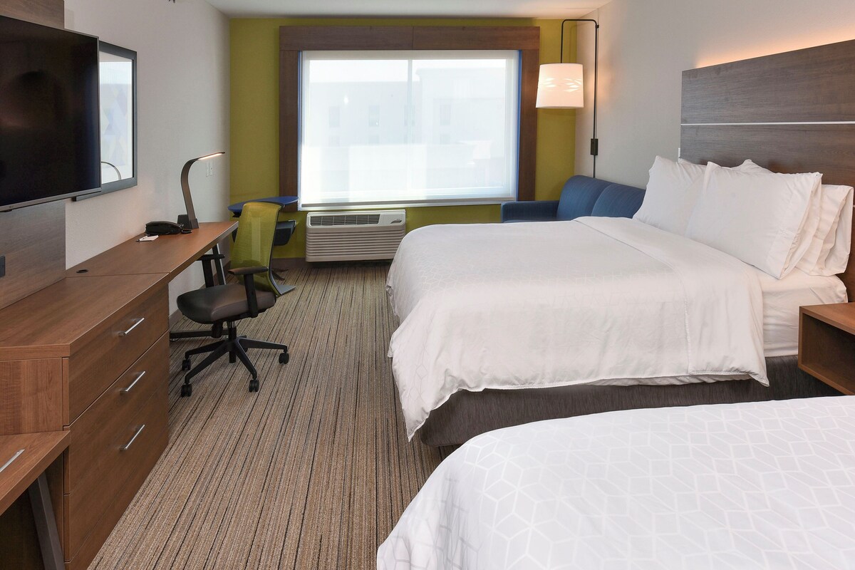 In-room safe, desk, blackout curtains, iron/ironing board