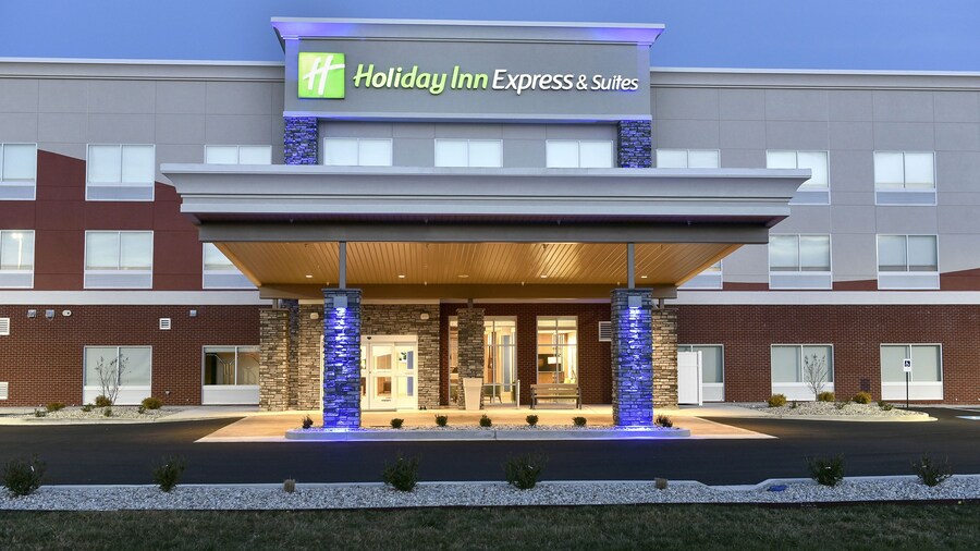 Holiday Inn Express & Suites Madisonville by IHG