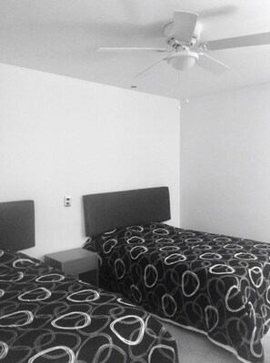 6 bedrooms, blackout curtains, free WiFi, bed sheets