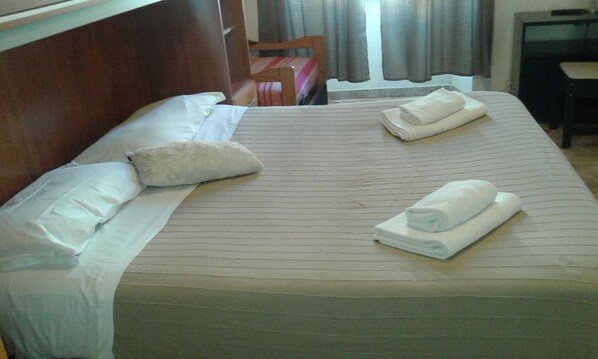 2 Schlafzimmer, Bügeleisen/Bügelbrett, WLAN, Bettwäsche