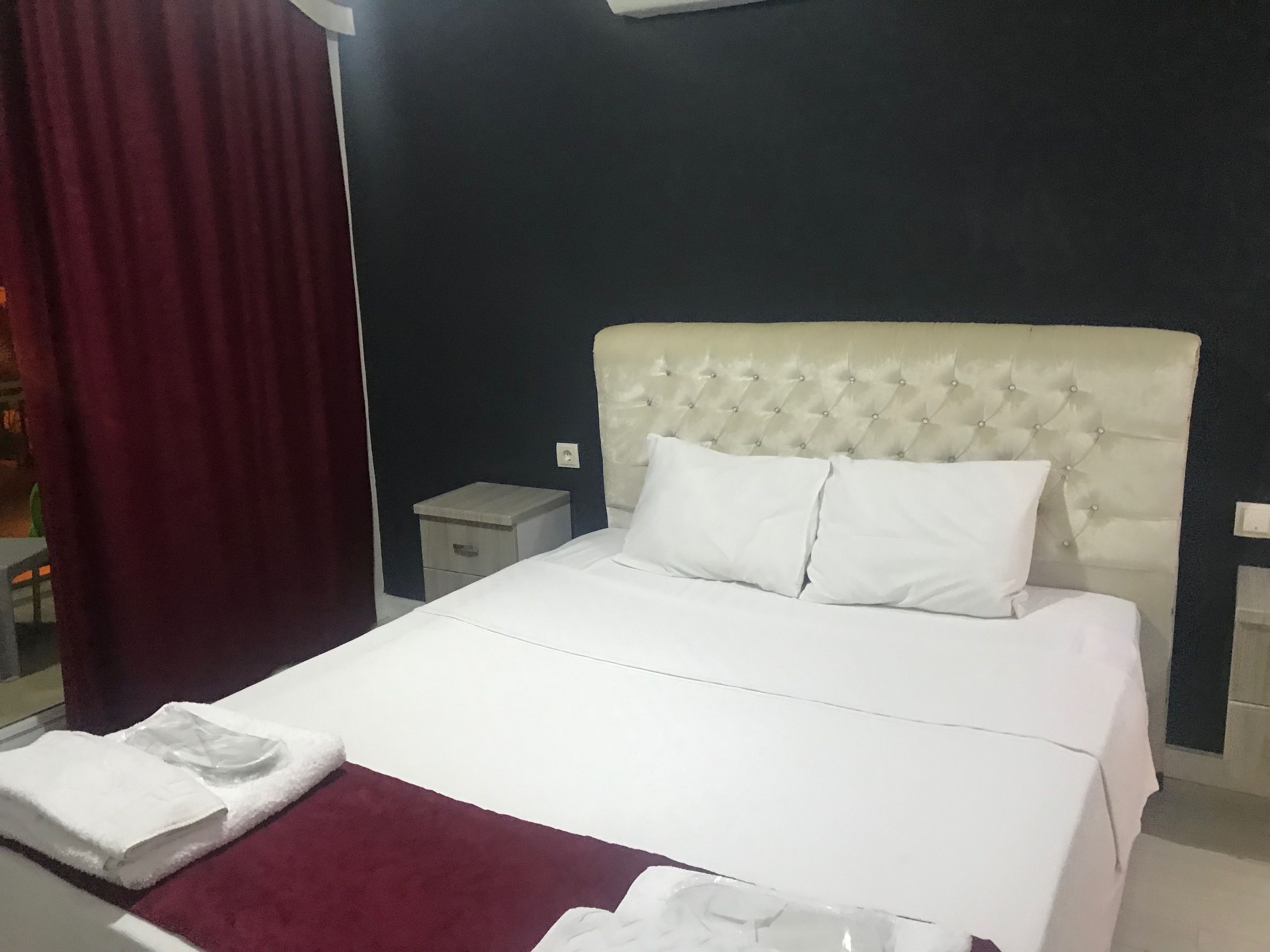 standard double room | free minibar items, in-room safe, iron/ironing board, free wifi