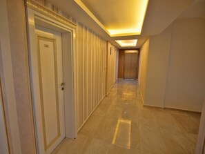 Hallway - AirPort Gulluk Bodrum Otel (Milas)