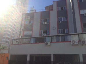 Exterior - Clean-style studio apartment in Balneário Camboriu (Balneário Camboriú)