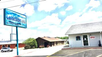 Bagian depan properti