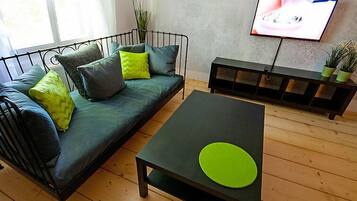 Télévision à écran plat