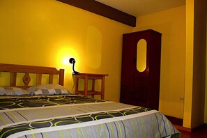 Deluxe-Doppelzimmer | Zimmersafe, laptopgeeigneter Arbeitsplatz, schallisolierte Zimmer