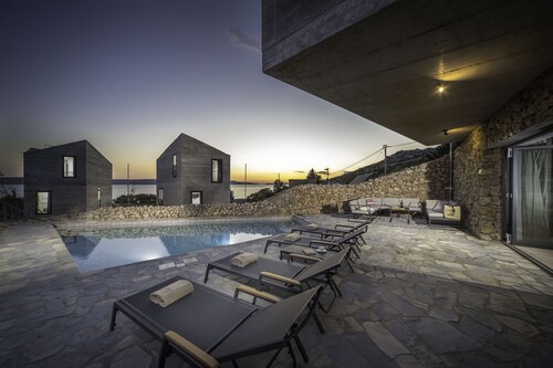 Luxury villa Rock - with private pool and beach