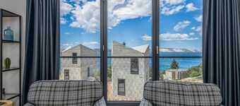 Luxury villa Rock - with private pool and beach