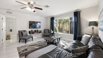 Smart-TV, Netflix, Smart Speakers, Streaming-Dienste