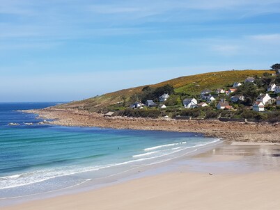 Beautiful renovated house - 3 Bedrooms - Sea & Countryside