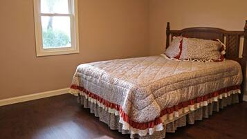 Escrivaninha, ferros/tábuas de passar roupa, Wi-Fi de cortesia