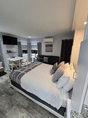 1 bedroom, desk, iron/ironing board, free WiFi