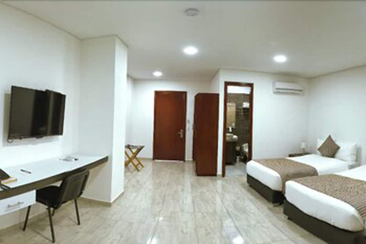 Chambre Triple (Twin)