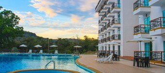 Hotel Majam's Resort