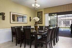 House | Banquet hall