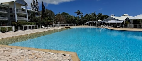Piscine extérieure