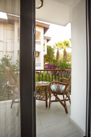 Standard Double Room, 1 Queen Bed, City View | Balcony view