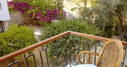 Pharos Boutique Hotel