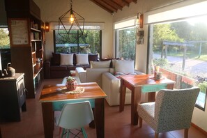 Interior - Widow's Inn - Superior Double (Punta del Diablo, Rocha)