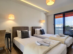 2 chambres, fer et planche à repasser