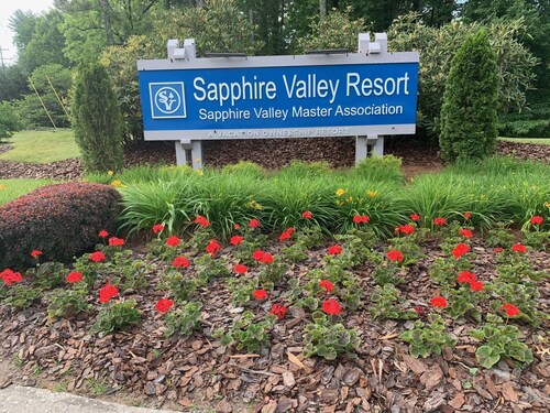 Eristäytynyt villa, 4 minuutin kävelymatka upeaan järveen, Kalju kallio- ja kävelyreittejä