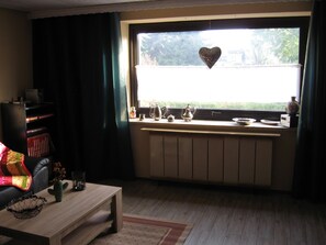 Televisio, DVD-soitin, stereot