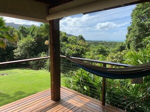 Familietrehytte | Utsikt fra balkong